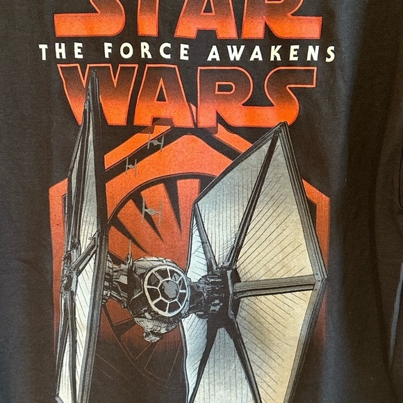 Star Wars Vintage Graphic “The Force Awakens” Black Tee in Sz. L -NWT - Picture 6 of 8
